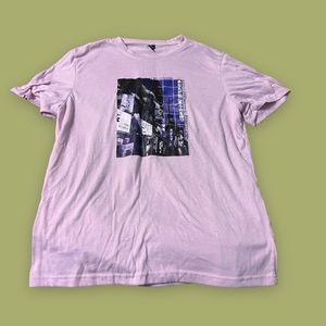 men’s purple graphic tee